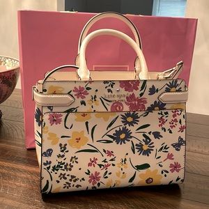 “SOLD” Kate Spade Staci Garden Bouquet Medium Satchel Crossbody Parchment